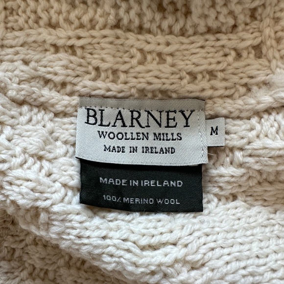 Brand new Poncho 100% Merino wool, Childs Poncho Oatmeal - Picture 3 of 8